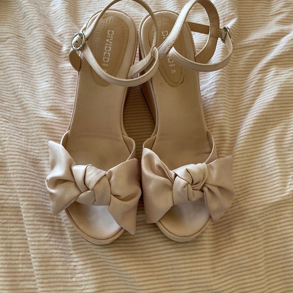 Divided H&M Wedge heels light pink